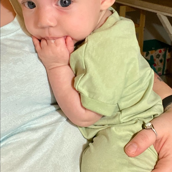 Meet your Posher, Rain (Not Your Mother’s Closet) - Picture 3 of 14